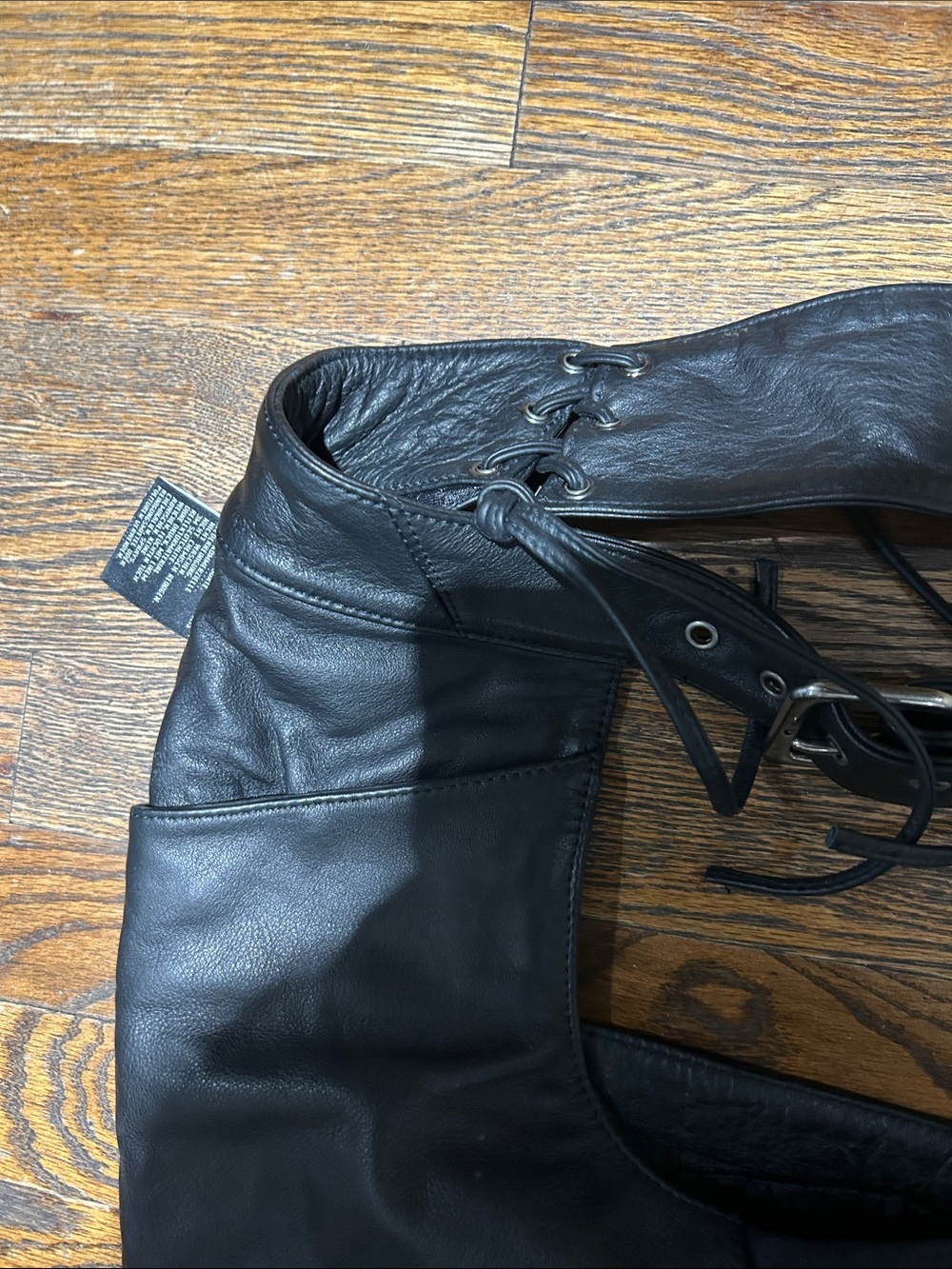 Harley Black Leather Motorcycle Chaps with Waist Belt - Picture 5 of 15